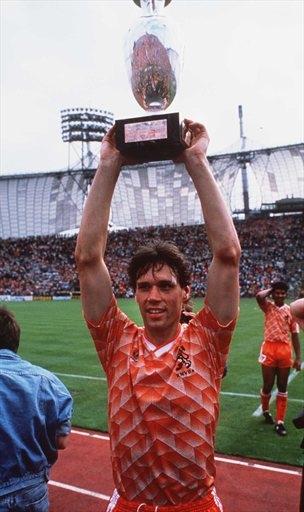 Marco van Basten je bil s petimi zadetki najboljši strelec tekmovanja. | Foto: 