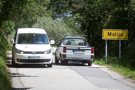 Nadaljevanje širjenja in sanacije cestišča se bo nadaljevalo 2017. | Foto: Bojan Puhek