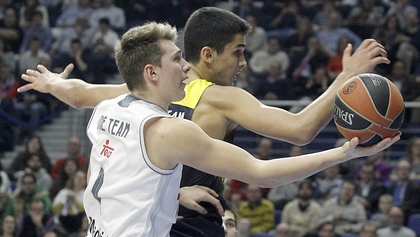 Luka Dončić se bo poleti pripravljal za novo sezono v Real Madridu, pri katerem bi si rad izboril vidnejšo vlogo. | Foto: 