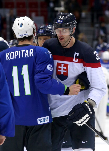 Si bosta Anže Kopitar in Zdeno Chara stala nasproti še na drugih zaporednih olimpijskih igrah? | Foto: Reuters