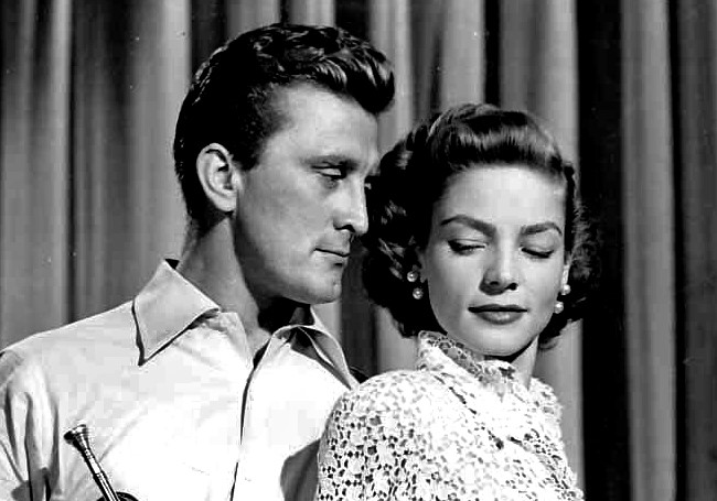 Kirk Douglas in Lauren Bacall | Foto: commons.wikimedia.org