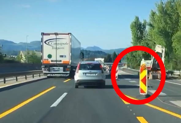 Na tem mestu je bil še včeraj zgodaj popoldne postavljen stacionarni radar. Ker za voznike iz smeri Vrhnike ni bilo znaka za omejitev hitrosti, so ga včeraj popoldne umaknili. | Foto: Gregor Pavšič