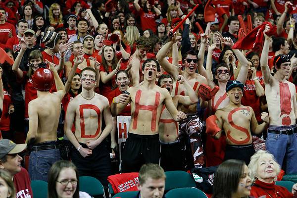 Navijači ekipe Seattle Redhawks, kjer Matejev dres krasi številka 5.  | Foto: osebni arhiv/Lana Kokl