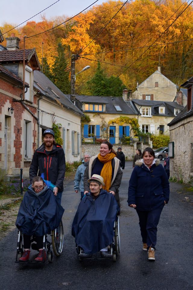 Vas Cuise-la-Motte leži 17 kilometrov od mesta Compiegne, imperialnega mesta, kjer je imel Napoleon svojo rezidenco. "Tako da je kar šik," pravi Maruška. | Foto: Osebni arhiv