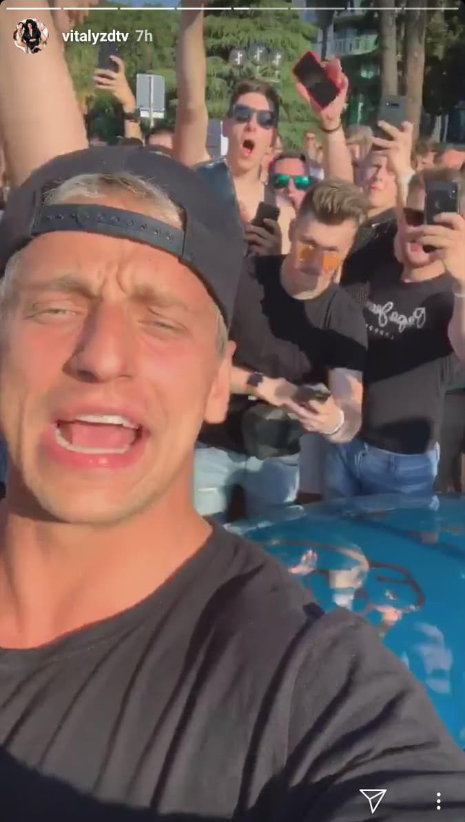 Tako se je ruski zvezdnik včeraj oglašal iz Portoroža svojim sledilcem na Instagramu. | Foto: Instagram/vitalyzdtv