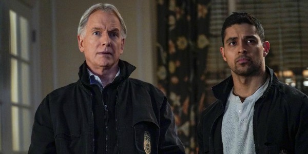 Mark Harmon kot Jethro Gibbs in Wilmer Valderrama kot Nicholas Torres v Preiskovalcih na delu: NCIS | Foto: 