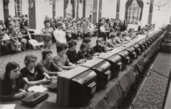 Turnir v igri Space Invaders leta 1981 v ZDA. | Foto: Thomas Hilmes/Wikimedia Commons