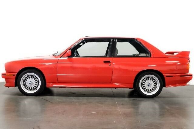 BMW M3 E30 Paul Walker | Foto: Reserve Auto Group