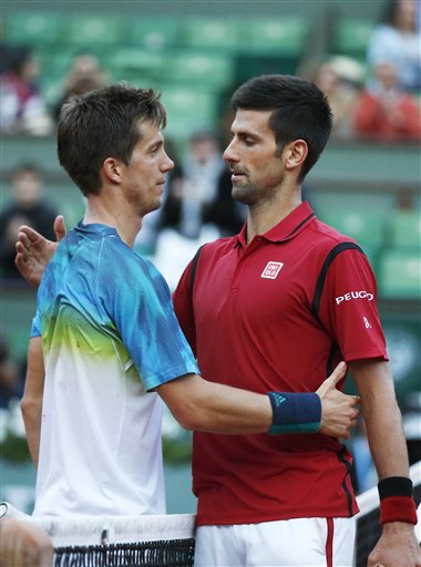 Novak Đoković in Aljaž Bedene sta se do zdaj trikrat pomerila. Vse tri dvoboje je dobil Srb. | Foto: Guliverimage/Getty Images