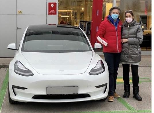 Tesla Slovenija | Foto: Tesla