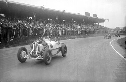 Rudolf Caracciola po zmagi na stezi AVUS leta 1926. | Foto: Thomas Hilmes/Wikimedia Commons