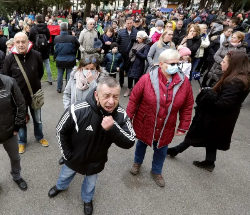 Obnova je po poročanju hrvaških medijev v polnem teku, a vsi prebivalci niso zadovoljni. | Foto: posnetek zaslona/Revija Lady