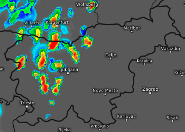 Nevihte se bodo dopoldne prožile predvidoma v zahodni polovici države. Popoldne se bo nevihtno dogajanje razširilo nad vso državo. | Foto: meteologix