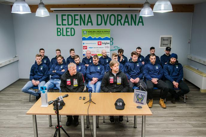 zbor hokejske reprezentance Bled | Ivo Jan je na zboru dočakal dobro polovico reprezentantov, deveterica pride z zamudo. | Foto Peter Podobnik/Sportida