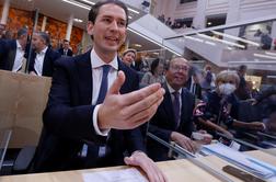 Kurz prisegel kot poslanec in prevzel vodenje poslanske skupine ÖVP