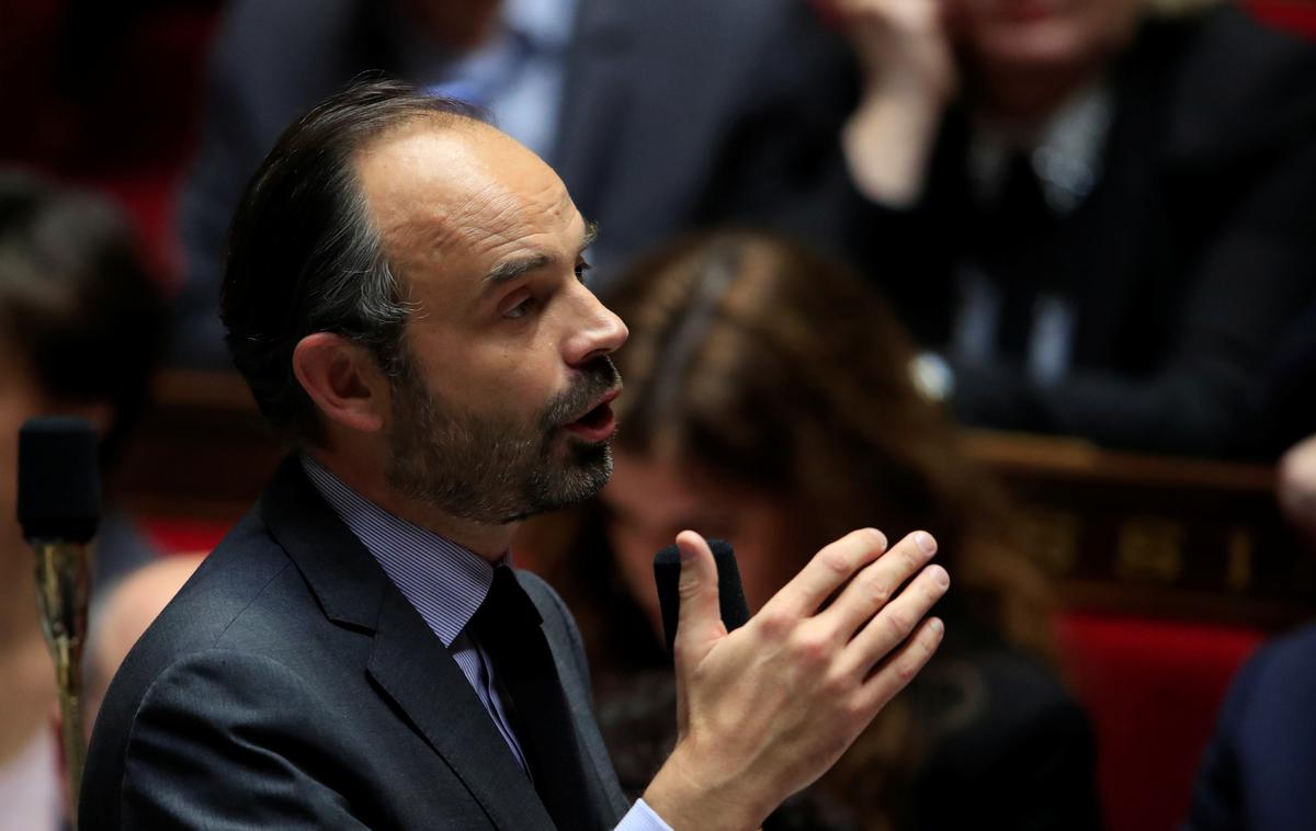 Edouard Philippe | Francoski premier Edouard Philippe je v torek napovedal, da se ligaška tekmovanja to sezono ne bodo mogla več nadaljevati. Zdaj je ta odločitev postala dokončna. | Foto Reuters