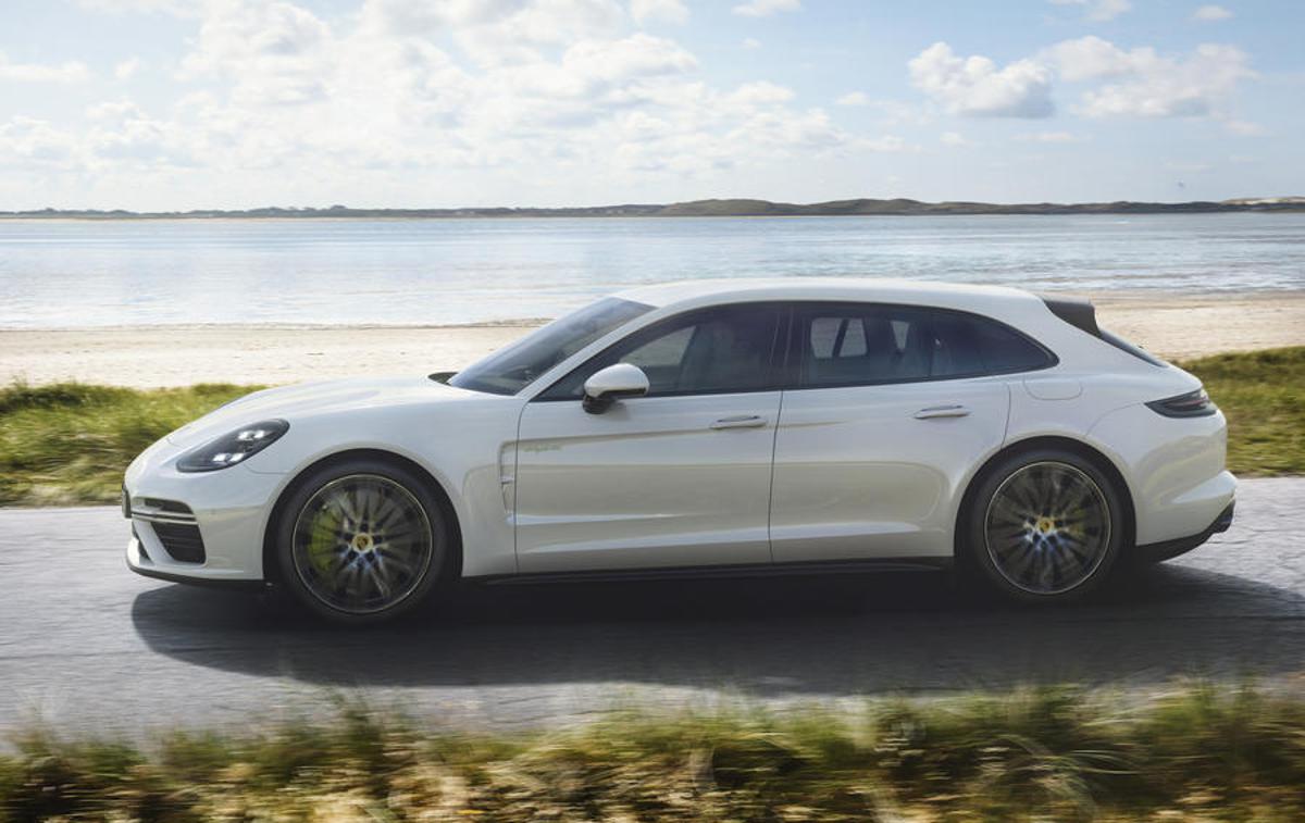 Porsche Panamera Turbo S E-Hybrid | Dve tretjini novih panamer pri Porscheju prodajo v hibridni različici. | Foto Porsche