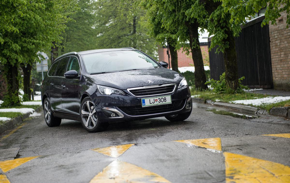 Peugeot 308 - samodejni menjalnik | Foto Klemen Korenjak