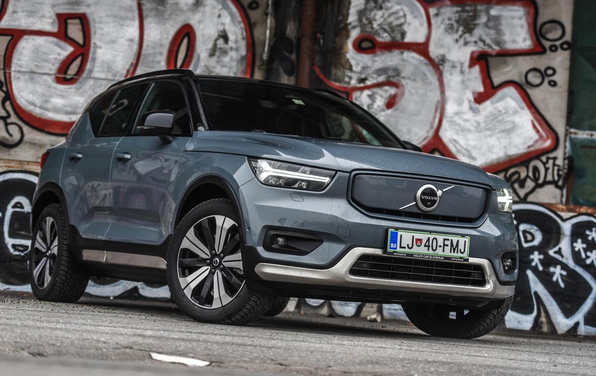 Volvo XC40 recharge | Volvova električna različica športnega terenca XC40. Pozimi nudi do 300 kilometrov dosega, predelavo iz bencinske različice pa so pri Volvu opravili nadpovprečno dobro. | Foto Gašper Pirman