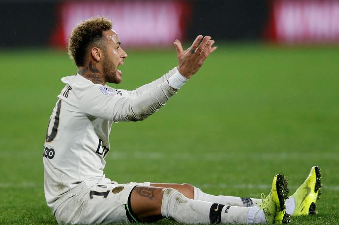 Neymar | Neymar je v Bordeauxu dosegel že 30. zadetek v dresu PSG (v 32. nastopu), a tudi staknil poškodbo. | Foto Reuters