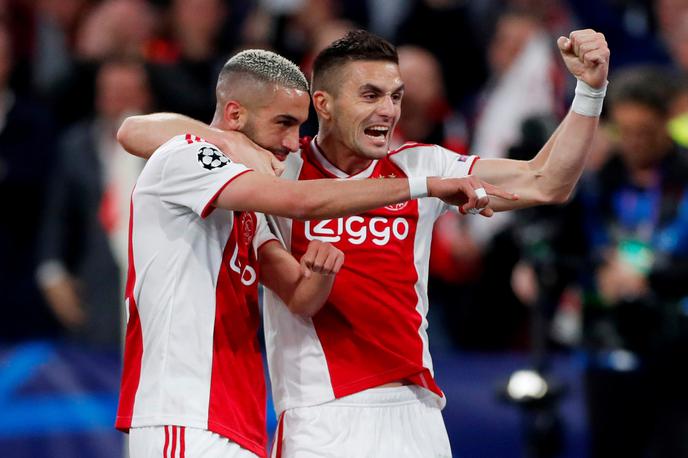 Hakim Ziyech, Dušan Tadić | Podajalec Hakim Ziyech in strelec Dušan Tadić sta Ajax popeljala v ligo prvakov. | Foto Reuters