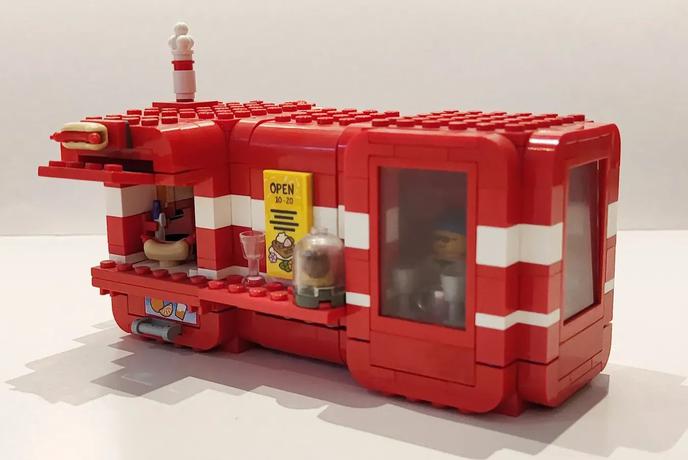 Bo kultni slovenski kiosk oživel kot komplet kock Lego?