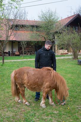 Herman Kisilak Čebelji gradič med čebele kmetija turizem Prekmurje Rogašovci