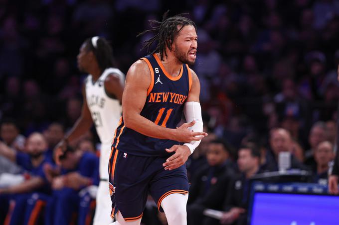 Jalen Brunson je prvič v karieri dosegel 44 točk, a tudi to ni pomagalo New Yorku do zmage nad Milwaukeejem. | Foto: Reuters