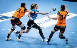 EHF liga prvakinj: Krim Mercator - Banik Most