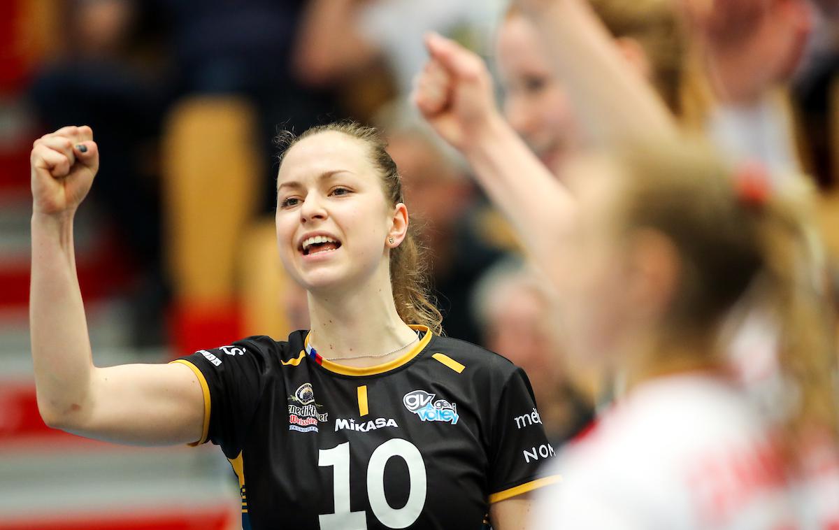 GEN-I Volley Nova KBM Branik | Calcit Volley je v derbiju prvega kroga DP premagal Novo KBM Branik. | Foto Matic Klanšek Velej/Sportida