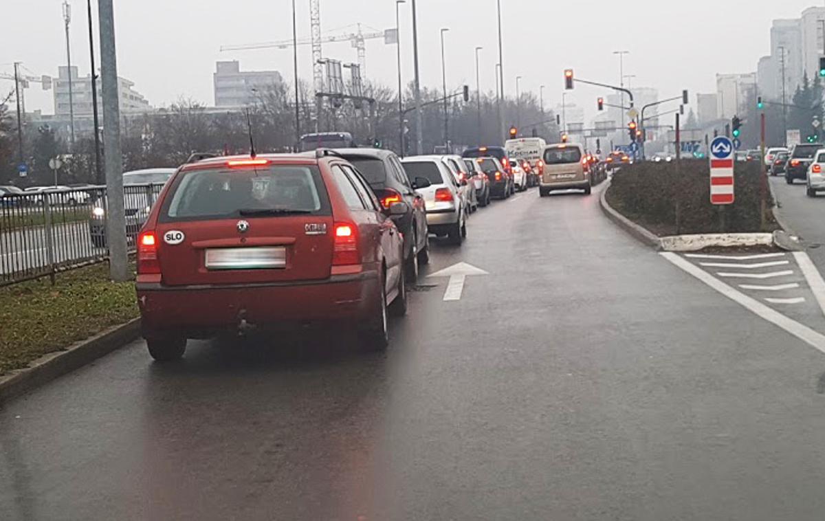 Celovška cesta | Gradbena dela bodo predvidoma zaključena v novembru, vsem uporabnikom pa se direkcija zahvaljuje za razumevanje in strpnost. | Foto Gregor Pavšič