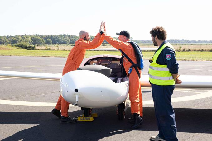 Štirisedežno letalo H2FLY HY4, ki ga poganja tekoči vodik | Foto: Matic Prevc/STA