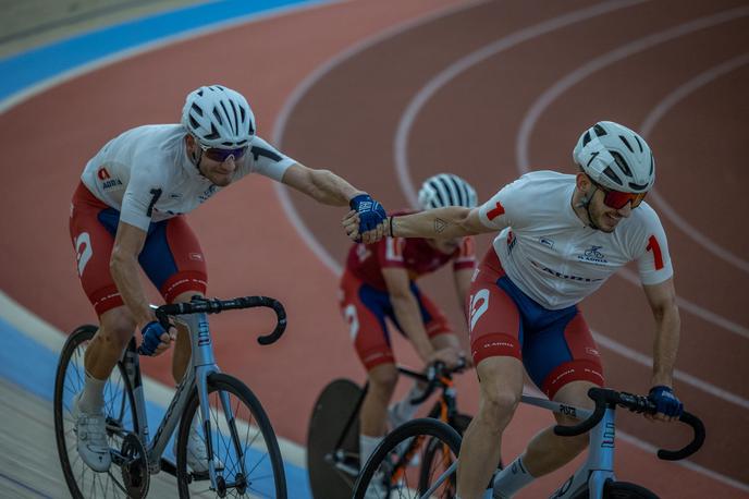 Adria Mobnil velodrom, Češča vas | Drugo mesto sta zasedla Slovenca Matevž Govekar in Erazem Valjavec.  | Foto Adria Mobil