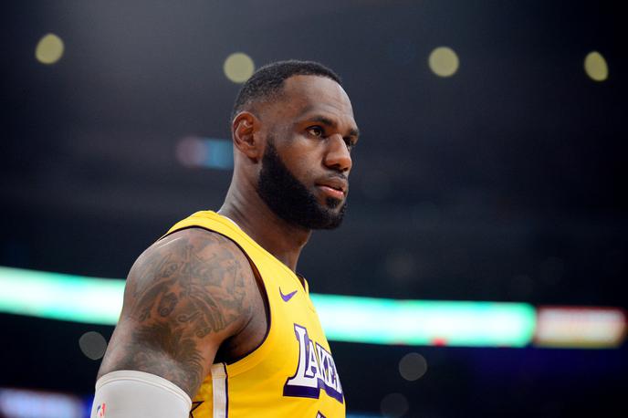 LeBron James | LeBron James se je poškodoval na mestnem derbiju proti Clippers. | Foto Reuters