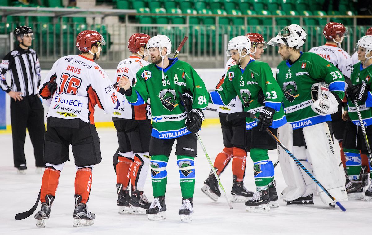 Olimpija Jesenice derbi hokej Alpska liga | Foto Vid Ponikvar