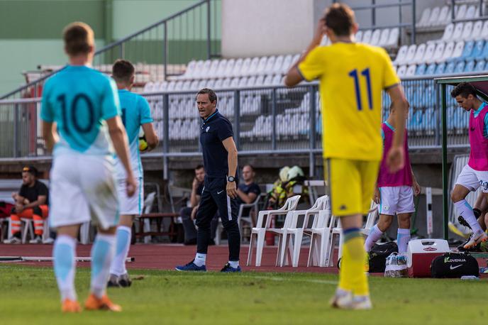 Primož Gliha | Primož Gliha je z izbranci po remiju proti Bolgariji Euru 2019 dokončno pomahal v slovo. | Foto Grega Valančič/Sportida