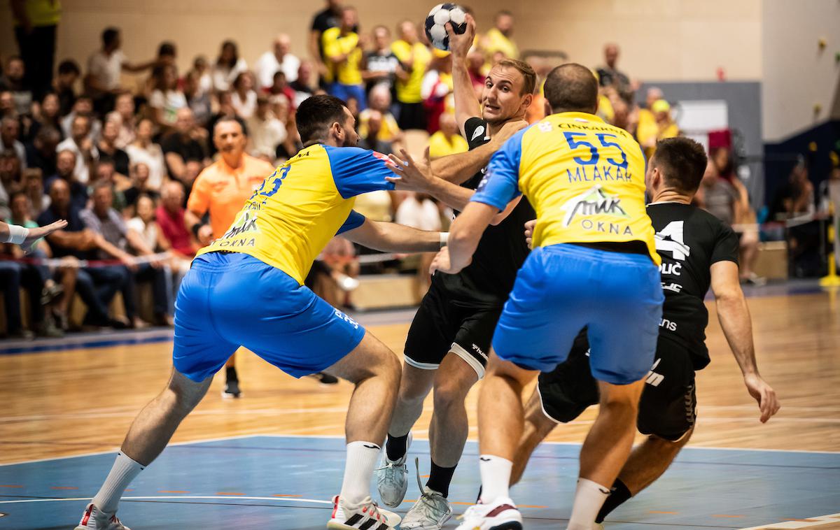 RK Gorenje Velenje : RK Celje Pivovarna Laško, superpokal | Rokometaši Velenje bodo igrali v gosteh pri Slovenj Gradcu. | Foto Blaž Weindorfer/Sportida