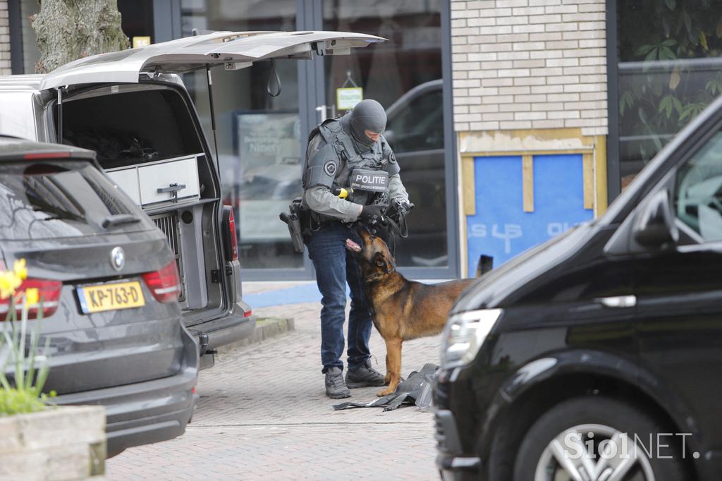 Nizozemska, policija, gasilci, talci