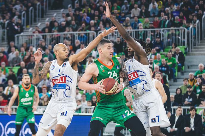 Cedevita Olimpija Budućnost Alen Omić | Cedevita Olimpija je morala priznati premoč Budućnosti. | Foto Grega Valančič/Sportida