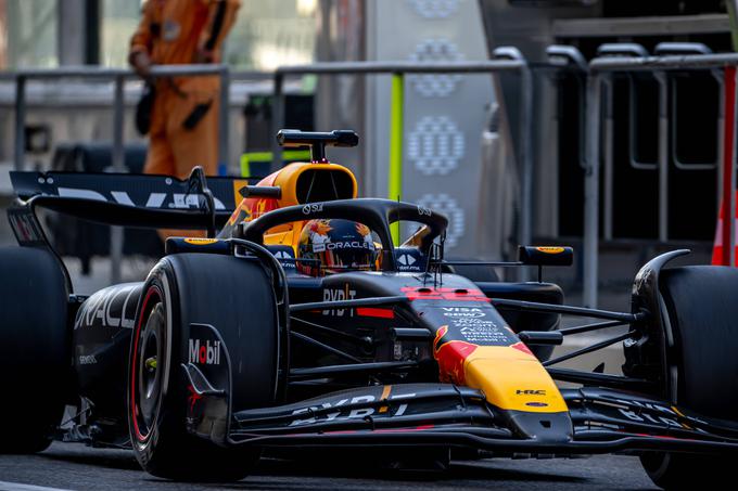 Za Red Bull je na torkovih testiranjih v Abu Dabiju vozil Juki Cunoda, a ima vseeno za drugi sedež več možnosti Liam Lawson. Če se res znebijo Sergia Pereza. | Foto: Reuters