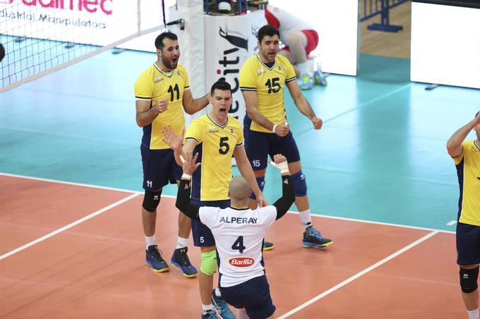 Alen Pajenk in Alen Šket (na fotografiji) sta se s Fenerbahčejem brez težav uvrstila v polfinale turškega prvenstva. | Foto: CEV