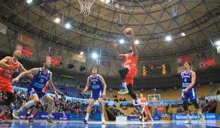 Cedevita Olimpija in Krka do tesne zmage, Primorska izgubila