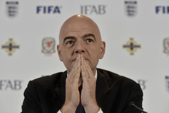 Gianni Infantino je obljubil milijardni načrt pomoči. | Foto: Reuters