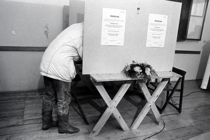 Plebiscit 1990 | Foto Tone Stojko, hrani Muzej novejše zgodovine Slovenije