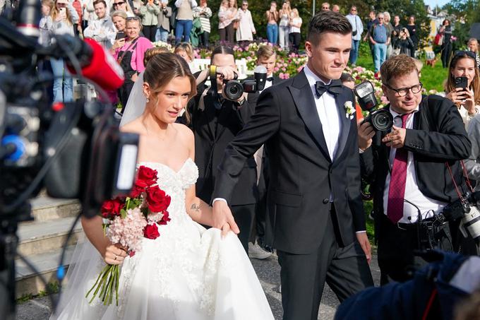 Na Norveškem je v zadnjih letih postalo zelo priljubljeno, da možje svojim priimkom najprej dodajo ženine priimke. | Foto: Reuters