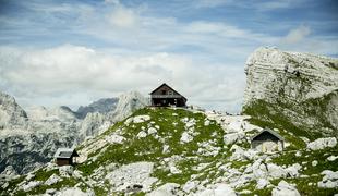 Koča z izjemnimi razgledi, ki letos spet privablja več tujcev kot Slovencev