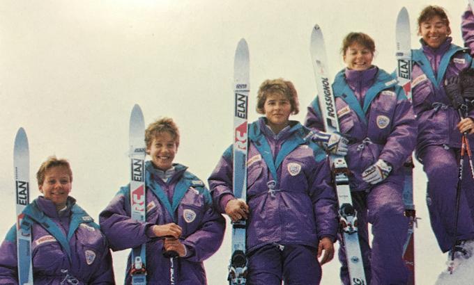 Pred 30 leti: Katjuša (levo) v družbi Veronike Šarec, Katje Lesjak, Katre Zajc in Mateje Svet. | Foto: Osebni arhiv