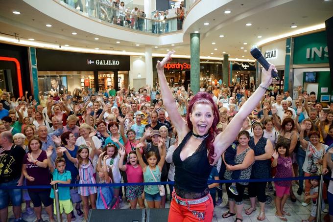 Tanja Žagar je dodobra razgrela Europark Maribor (foto: Bojan Mihalič) | Foto: 