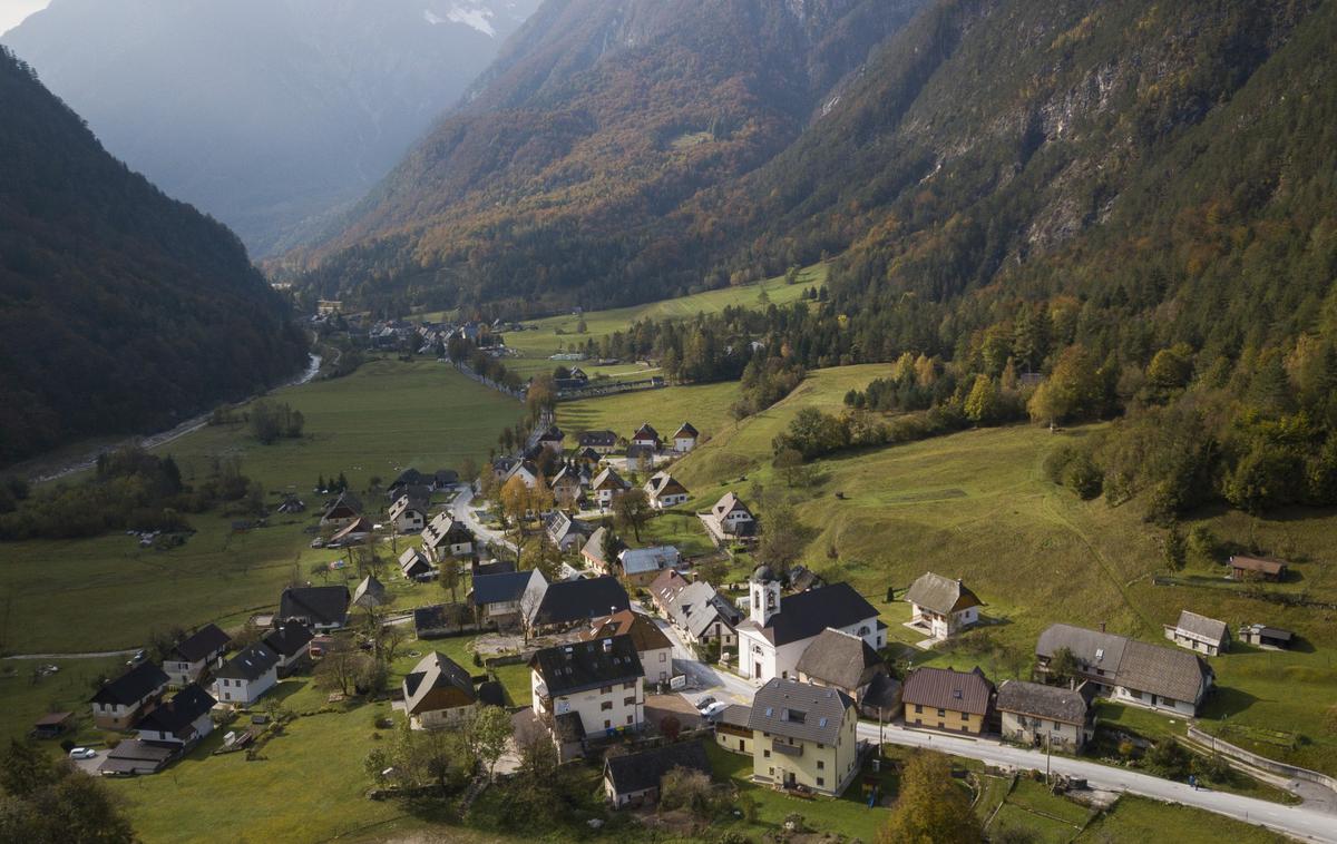 Log pod mangartom | Potres so čutili prebivalci širše okolice Bovca in Kranjske Gore. | Foto Anže Malovrh/STA