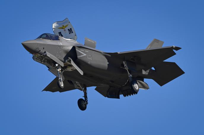 F-35B lightning II | Ameriška vojska je pozvala javnost k pomoči pri iskanju bojnega letala. | Foto NURPHOTO via Reuters